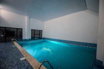 Hera Hotel