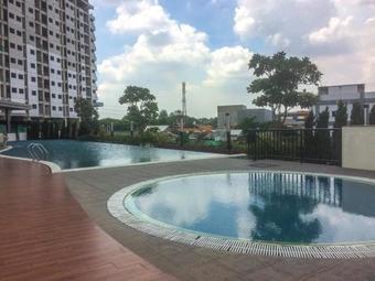 Spacious 1br With City View The Oasis Lippo Cikarang Apartment By Travelio