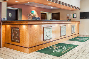 Hotel Quality Suites Milwaukee Airport