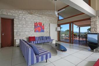 Villa Elena