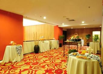 Hotel Sentral Seaview @ ?beachfront