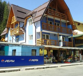 Hostel Voineasa