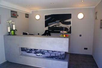 Fast Lane Hotel