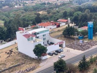 Hotel Lomas Inn