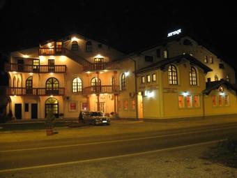 Hostal Villa Atina