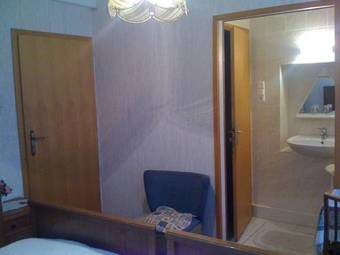 Hotel Defive