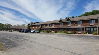 Hotel Americas Best Value Inn & Suites - Norway