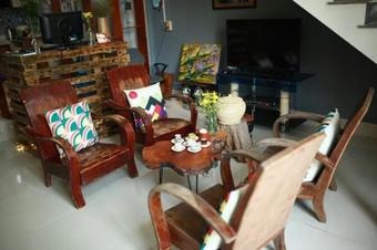 Mia's House