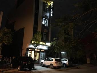 Sunny Hotel