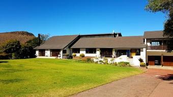 Hostal The Hut