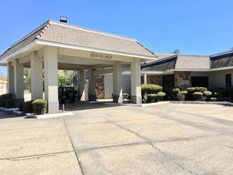 Travelers Rest Motel