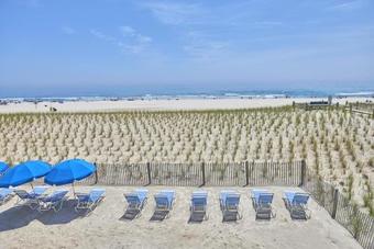 Motel Drifting Sands Oceanfront Hotel