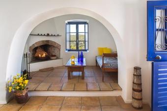 Sfendoni House