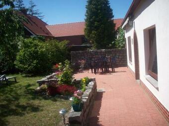 Quaint Bungalow In Alt Bukow Near Beach