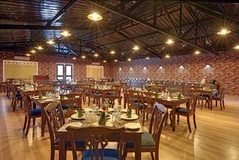 Hotel Gir Lion Safari Camp, Sasan Gir