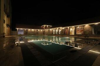 Hotel Sarovar Portico, Somnath