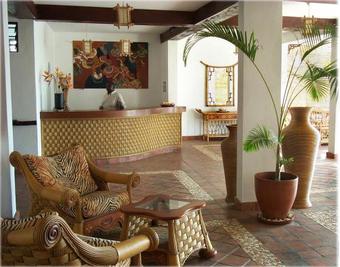 Hotel Pinewood Beach Resort And Spa