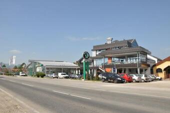 Hotel Kole