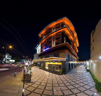 Hotel Benzz Park