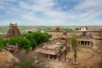 Hotel Clarks Inn Hampi