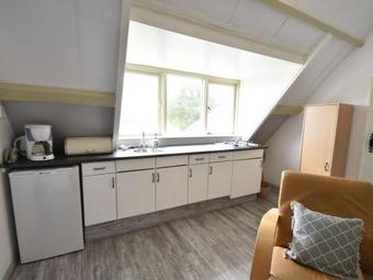 Cozy Apartment In Hippolytushoef With Garden