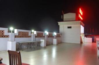 Hotel Raj Residency