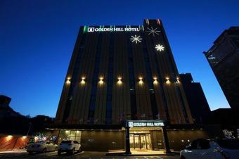 Hotel Golden Hill