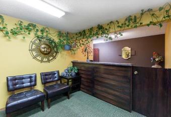 Hotel Super 8 By Wyndham Perry Ia
