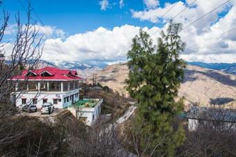 Lodge Aishnee Bagh By Vista Rooms