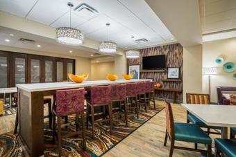Hotel Hampton Inn Newport