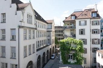 Paradeplatz Apartment By Airhome