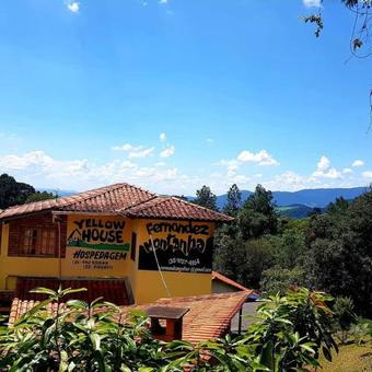 Hostel Yellow House