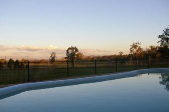 Lockyer Motel
