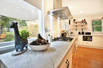 Hudson Bay @ Basin View-pet Friendly-15 Mins To Hyams Beach