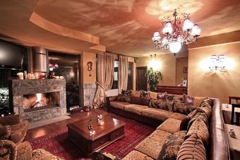 Hotel Aiora Luxury Suites