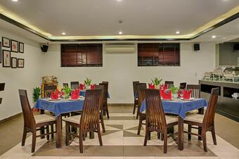 Emily Hotel & Apartments