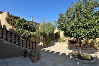 Hotel Mihir Garh
