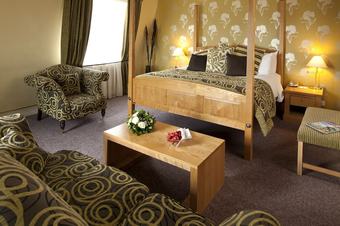Marine Court Hotel