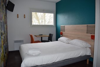 Hotelf1 Cergy