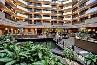 Hotel Embassy Suites Dulles Airport