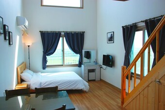 Budapest Inn