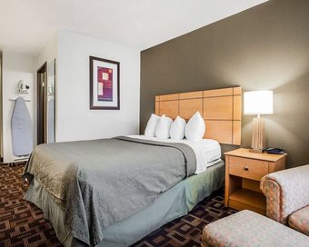 Hotel Quality Inn & Suites Des Moines Airport
