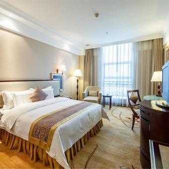 City Hotel