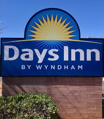 Hotel Days Inn & Suites By Wyndham Tucson Az
