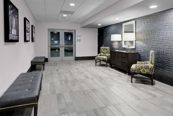 Hotel Hampton Inn & Suites By Hilton-irvine/orange County Airport