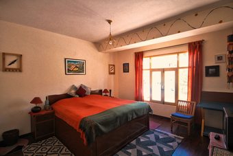 Hotel Deyzor