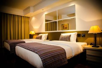 Noumi Plaza Hotel