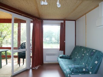 Camping Les Lacs De Courtes - G�tes