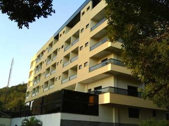 Rovi Plaza Hotel