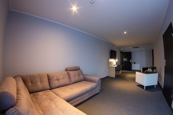 Seven Hotel